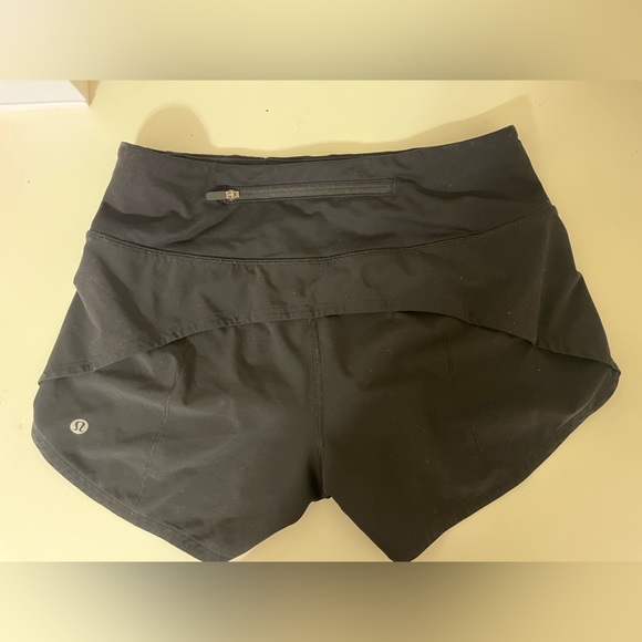 Lululemon speed up shorts - Picture 2 of 3